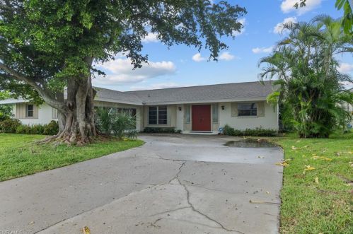 2636 20th Ave, Cape Coral, FL 33904-3227