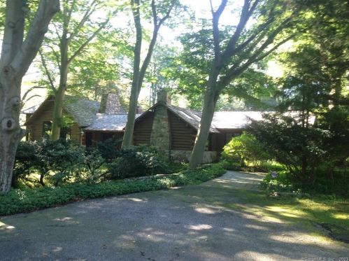87 Red Coat Rd, Westport, CT 06880-1418