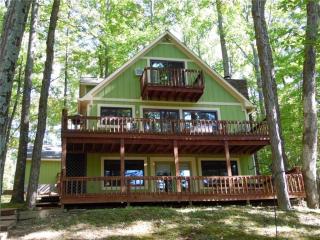 7698 Hackberry Dr, Nineveh, IN 46164-9598