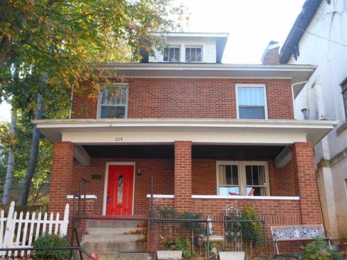 204 Court Ave, Valley Chapel, WV 26452-2006