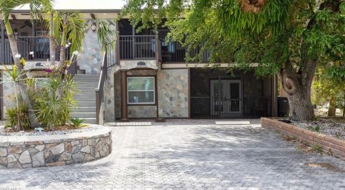 198 Anchorage St, Fort Myers Beach, FL 33931-3844