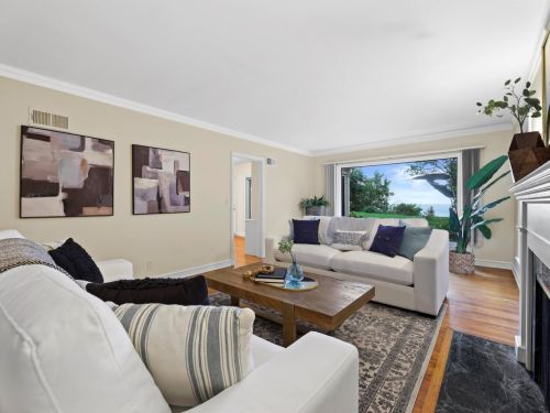 4114 Lk Dr, Milwaukee WI 53211-1719 exterior