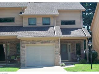 522 Oakdale Dr, Parral, OH 44622-9493