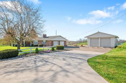 967 Good Intent Rd, Claysville, PA 15323-1290