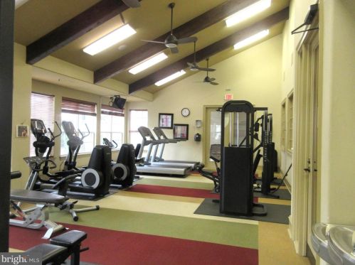 12941 Centre Park Cir, Herndon VA  20171-5956 exterior