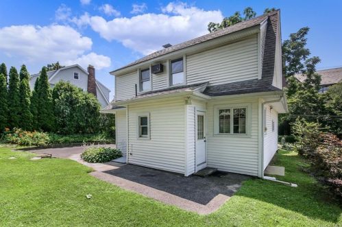 68 Mckinley Ave, White Plains NY  10606-1618 exterior