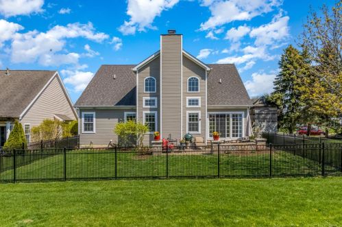 24 Tower Rd, Valpo, IN 46385-9282