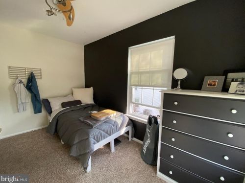 22 Van Horn Pl, Southampton PA  18966-2667 exterior