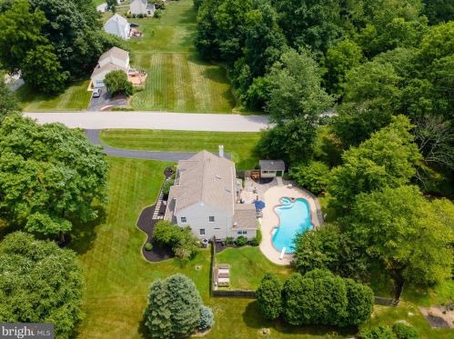 49 Yarmouth Ln, Downingtown PA  19335-1556 exterior