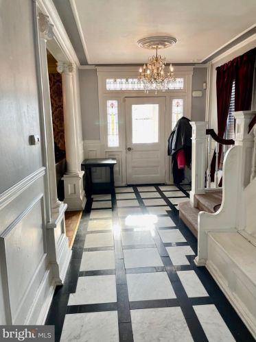 224 Mcclellan Ave, Trenton NJ 08610-6049 exterior