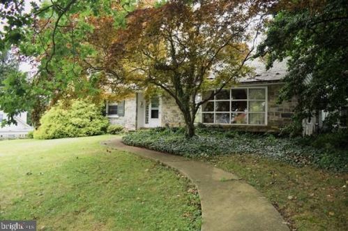 433 Atkins Ave, Lancaster, PA 17603-4912