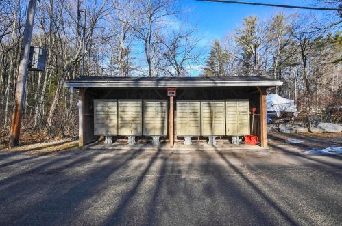 214 Chases Grove Rd, Derry NH  03038-5836 exterior