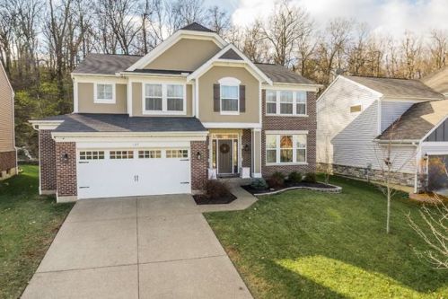 137 Grant Park Dr, Newport, KY 41074-1745