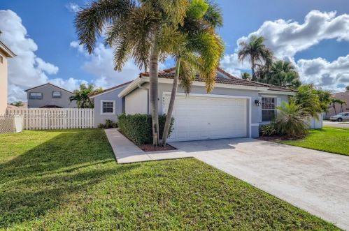 18951 10th St, Hollywood, FL 33029-2926