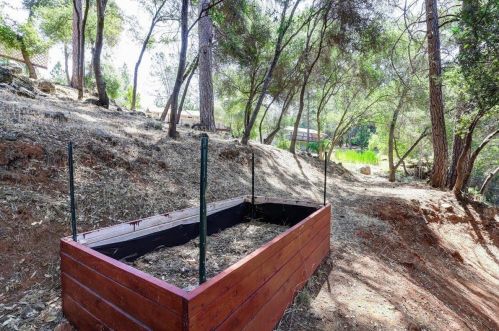 16822 Patricia Way, Grass Valley CA  95949-7228 exterior