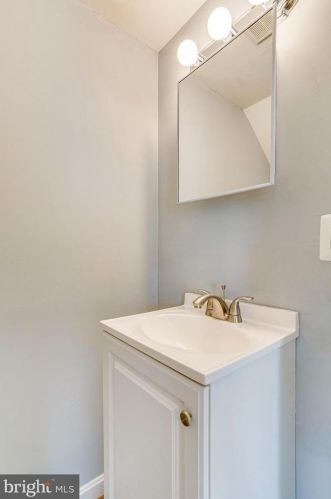 207 54th St, Washington DC  20019-6625 exterior