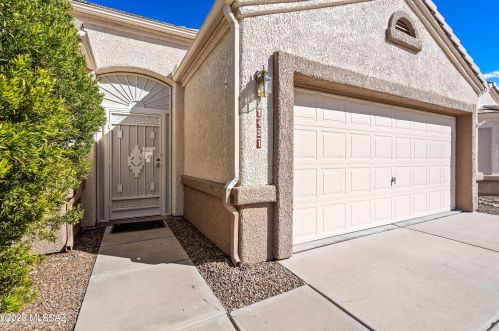 7451 Maritime Dr, Tucson, AZ 85756-9151