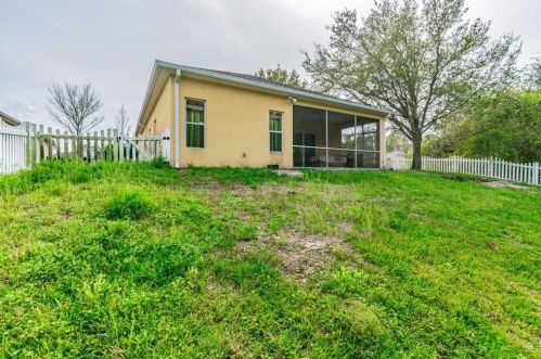 11445 Bathgate Ct, New Port Richey FL  34654-4588 exterior