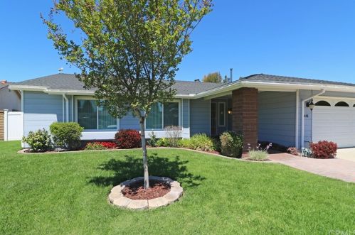 445 Rainier Ave, Orange, CA 92865-1113