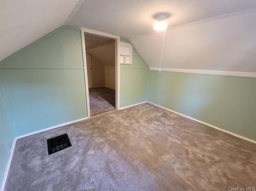 82 Ridgewood Ave, Middletown NY  10940-3415 exterior