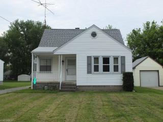 136 33rd St, Canton, OH 44706-5018
