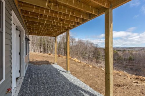 875 Valley Rd, Washington NH  03280-3122 exterior