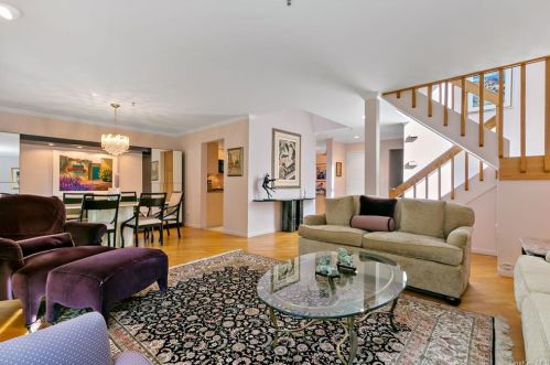 142 Stone Oaks Dr, Hartsdale NY  10530-1160 exterior
