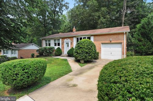2509 Crossgate Dr, Wilmington, DE 19808-2308