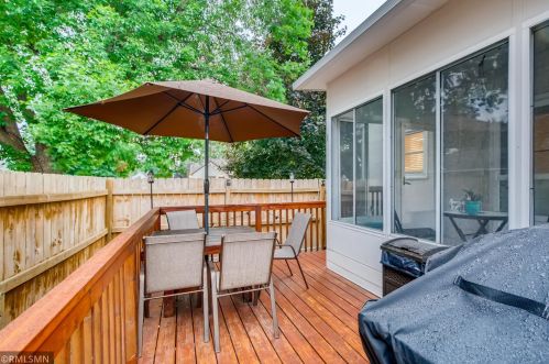 857 4th Ave, South Saint Paul MN  55075-3011 exterior