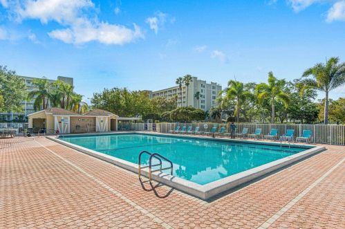 7310 Ashford Pl, Delray Beach FL  33446-2966 exterior