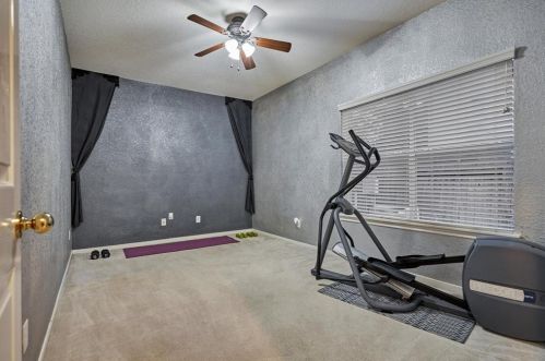 79 Knightsbridge Dr, Conroe TX 77385-3451 exterior