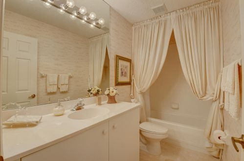 7181 Foxworth Ct, Boynton Beach FL  33437-6455 exterior