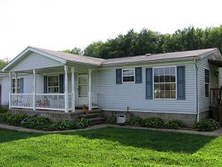 341 Lapin Ln, Pulaski, PA 16143-2805