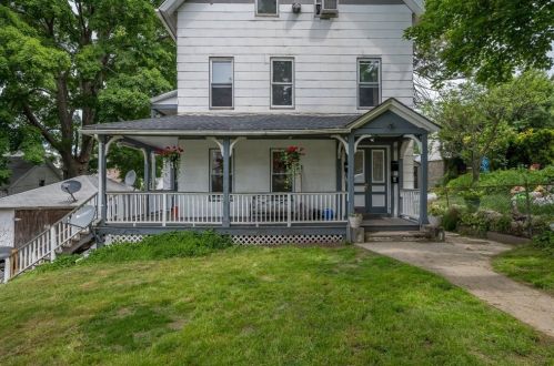 65 Prospect St, Worcester, MA 01605-3059