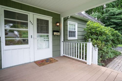 1 Satterlee Rd, Highland Falls, NY 10928-1507