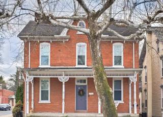 301 Main St, Hummelstown, PA 17036-1726