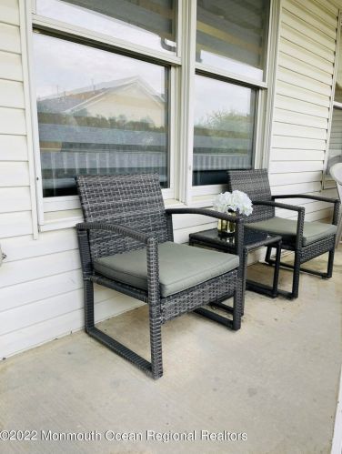 107 Crest Pl, Lakewood, NJ 08701-2986