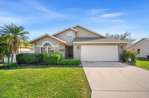 2671 Pine Brush Dr, Lakeland, FL 33813-5872
