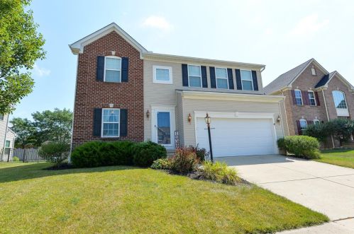 9856 Blue Spruce Dr, Springboro, OH 45066-5010