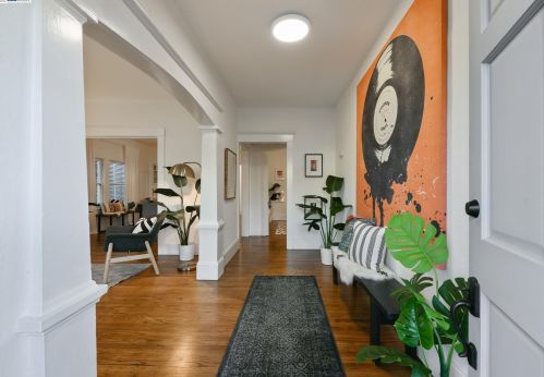 733 59th St, Oakland CA 94609-1417 exterior