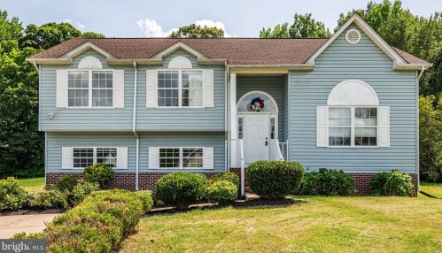 7414 Laura Ln, Fredericksburg, VA 22407-7327