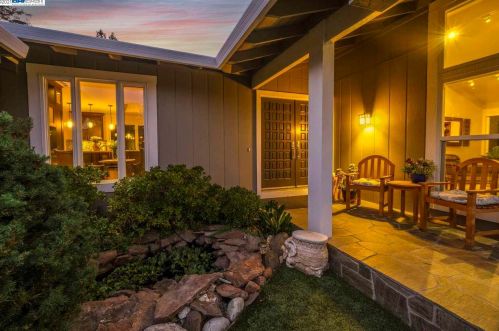 854 Diablo Rd, Danville, CA 94526-2760