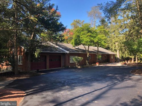 269 Raymond Rd, Princeton NJ  08540-9637 exterior