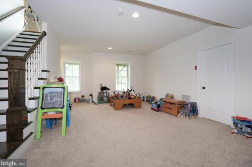 10 Pine Valley Ct, Glen Mills PA  19342-1823 exterior