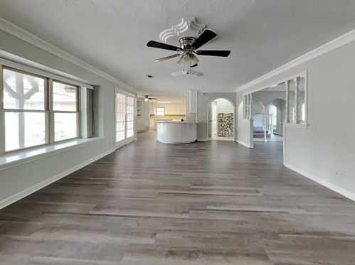 450 Old Hickory Dr, Conroe TX  77302-3076 exterior