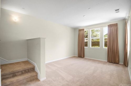 24492 Marzal St, Santa Clarita, CA 91354-3061