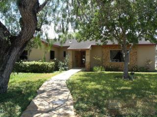1010 Tyler Ave, Harlingen TX  78550-7136 exterior