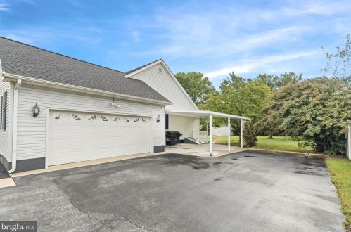 14 John Andrews Dr, Harrington DE  19952-9725 exterior