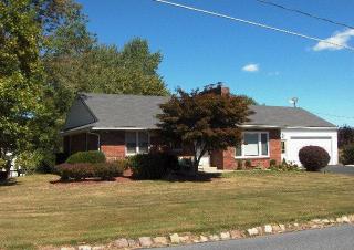 290 Ridge Rd, Molino, PA 17961-2212