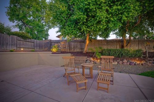 16993 Cresta Dr, San Diego CA 92128-2311 exterior